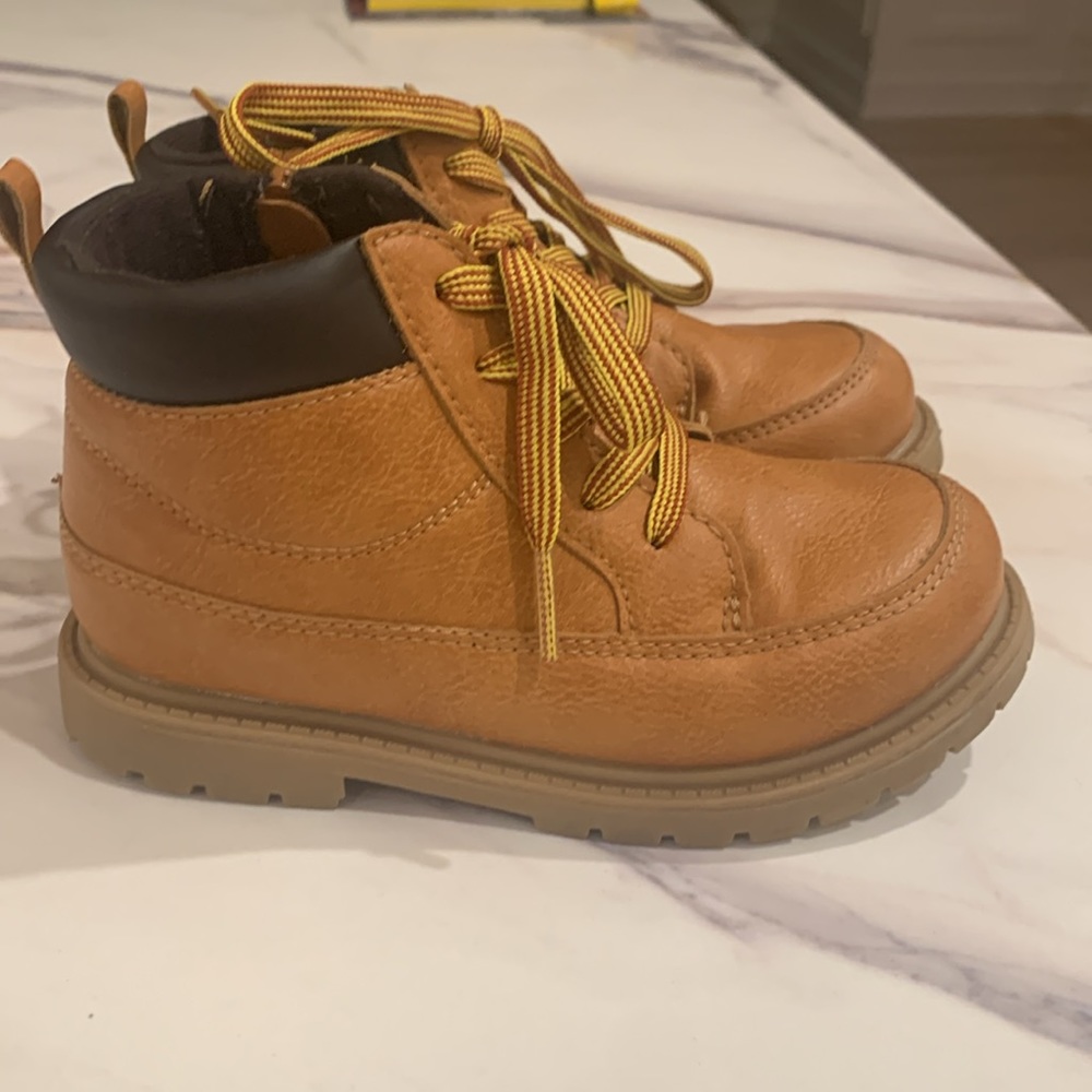 COPY - Carter’s Hiking Boots toddler boys size 12t